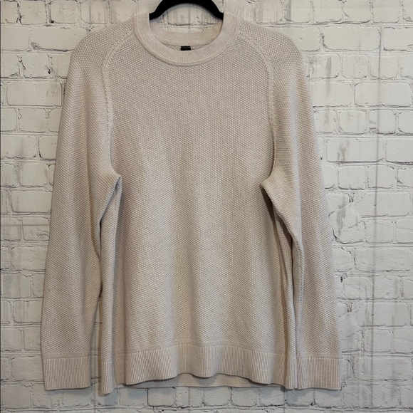 lululemon athletica Men's Ivory Textured Knit Crewneck Sweater Size M - Picture 6 of 9
